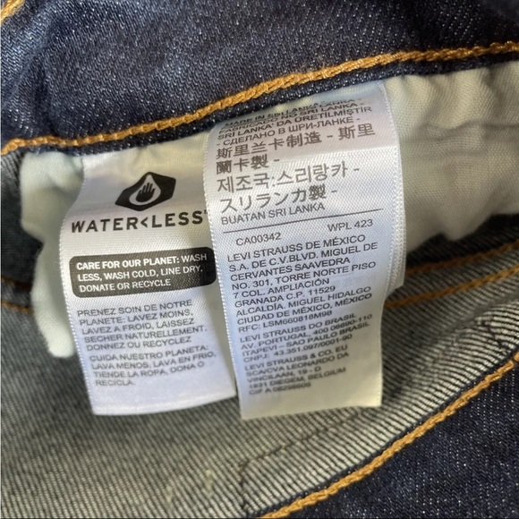 New Levi's Jeans Women’s Sz 25x27 Ribcage Straight Ankle Button Fly Distressed - Picture 9 of 10